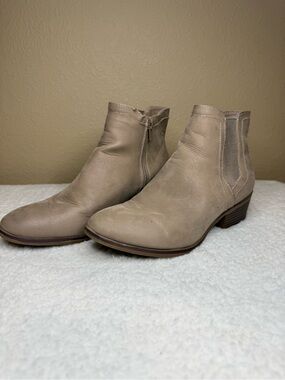 Mi Amore Taupe Short Chelsea Ankle Booties